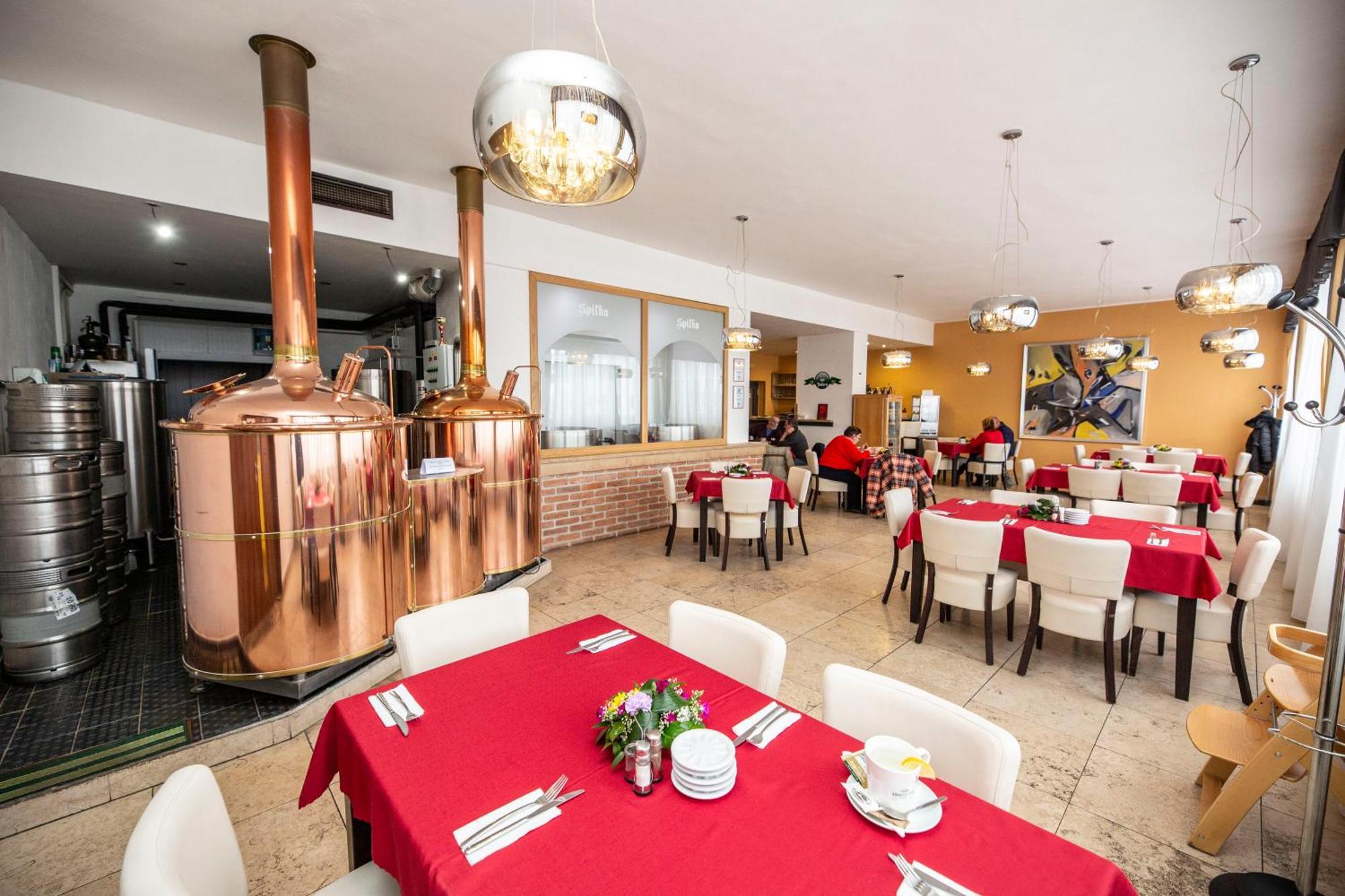 Mestsky Hotel Bobik Volary Eksteriør bilde